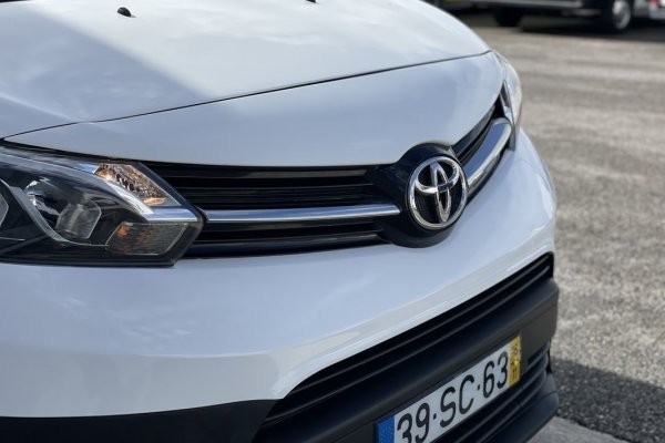 Toyota Proace Verso 
