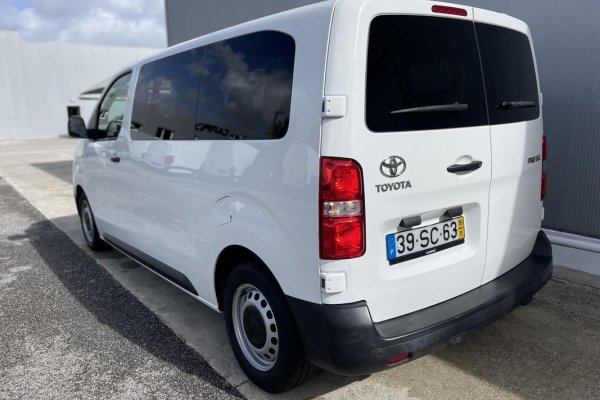 Toyota Proace Verso 