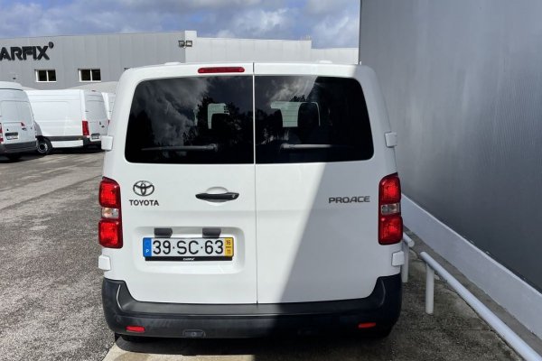 Toyota Proace Verso 