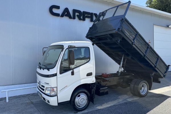 Toyota Dyna 3.0 D-4D Tri-Basculante 