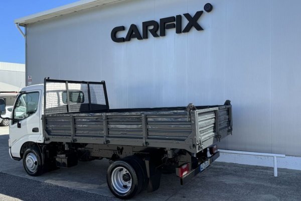 Toyota Dyna 3.0 D-4D Tri-Basculante 