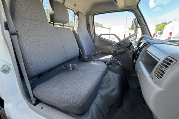 Toyota Dyna 3.0 D-4D Tri-Basculante 