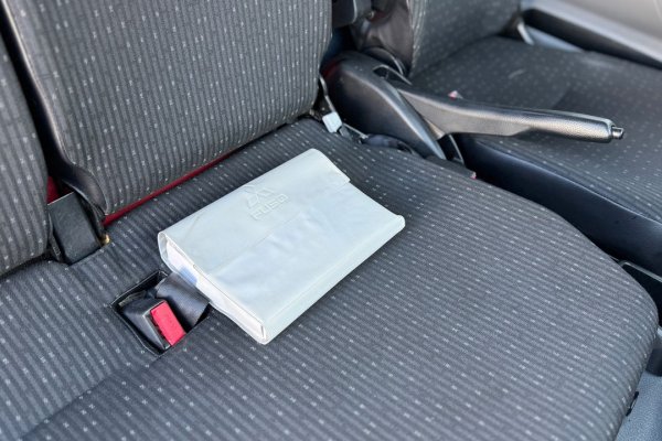 Mitsubishi Canter 3S13 Caixa Larga 