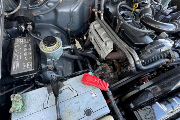 Toyota Hilux LN88 2.4D Cabine extra 4 lugares 