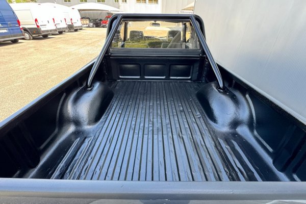 Toyota Hilux LN88 2.4D Cabine extra 4 lugares 