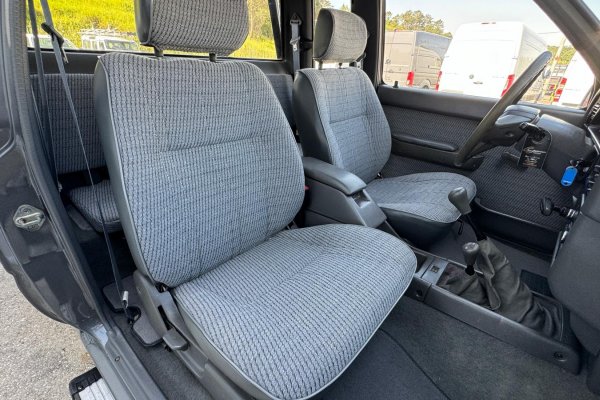 Toyota Hilux LN88 2.4D Cabine extra 4 lugares 