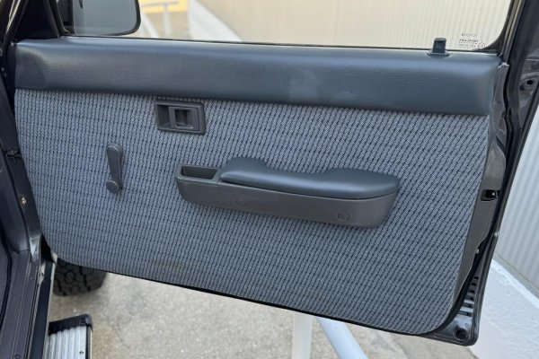 Toyota Hilux LN88 2.4D Cabine extra 4 lugares 