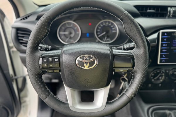 Toyota Hilux 2.4 D-4D 4X4 