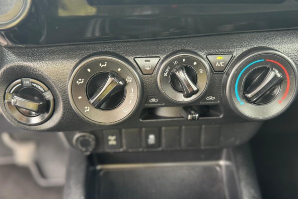 Toyota Hilux 2.4 D-4D 4X4 
