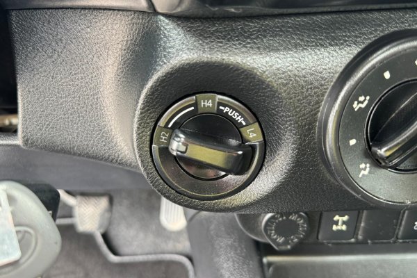 Toyota Hilux 2.4 D-4D 4X4 