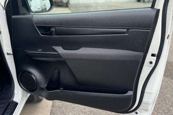 Toyota Hilux 2.4 D-4D 4X4 