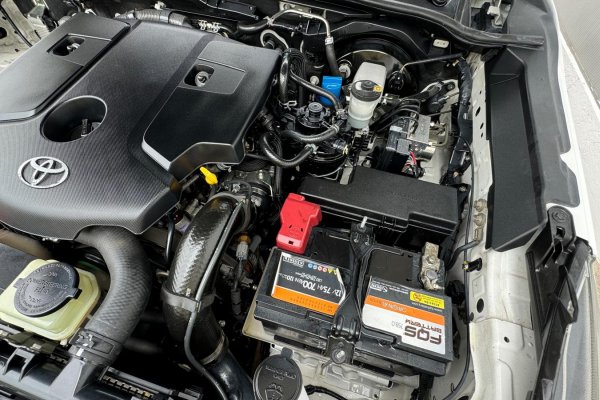 Toyota Hilux 2.4 D-4D 4X4 