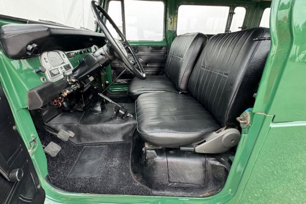 Toyota BJ 45 7 Lugares 