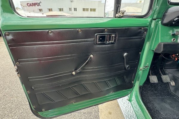 Toyota BJ 45 7 Lugares 