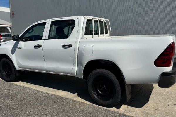 Toyota Hilux 