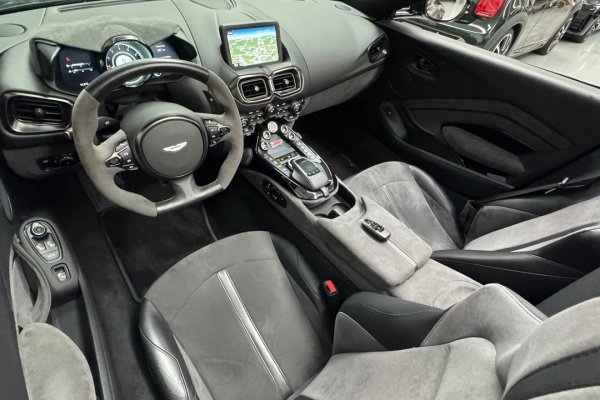 Aston Martin Vantage Roadster 