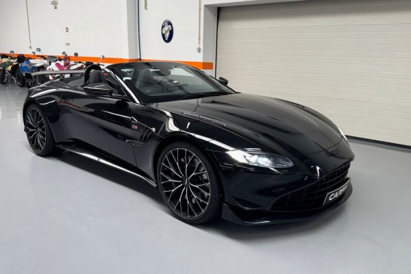 Aston Martin Vantage Roadster 