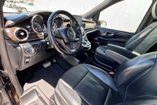 Mercedes-Benz V 250 