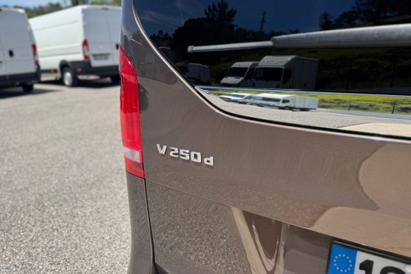 Mercedes-Benz V 250 