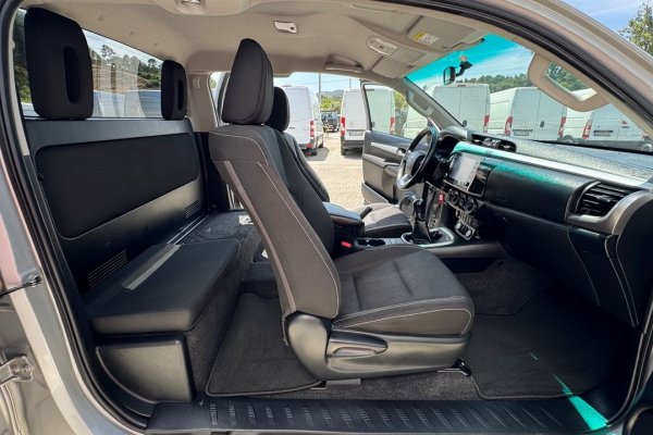 Toyota Hilux 