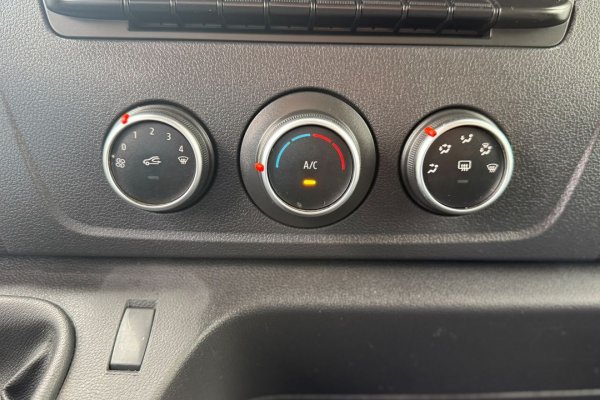 Renault Master 2.3 dCi Tri-Basculante 