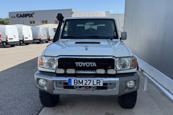 Toyota Land Cruiser 