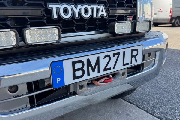 Toyota Land Cruiser 