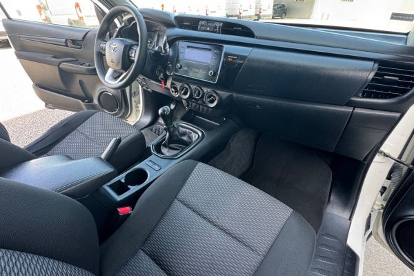 Toyota Hilux 2.4 D-4D 4X4 cabine extra 