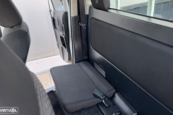 Toyota Hilux 2.4 D-4D 4X4 cabine extra 