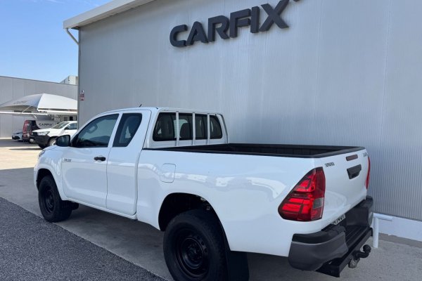 Toyota Hilux 2.4 D-4D 4X4 cabine extra 