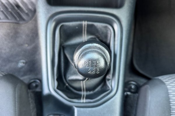 Toyota Hilux 2.4 D-4D 4X4 cabine extra 