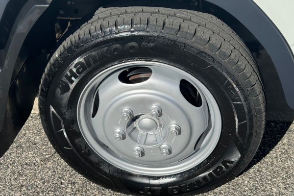 Mitsubishi Canter 3C15D C/ Plat. Elevatória 