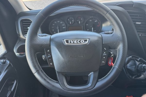 Iveco Daily 2.3 35C16 C/ Plat. Elevatória 