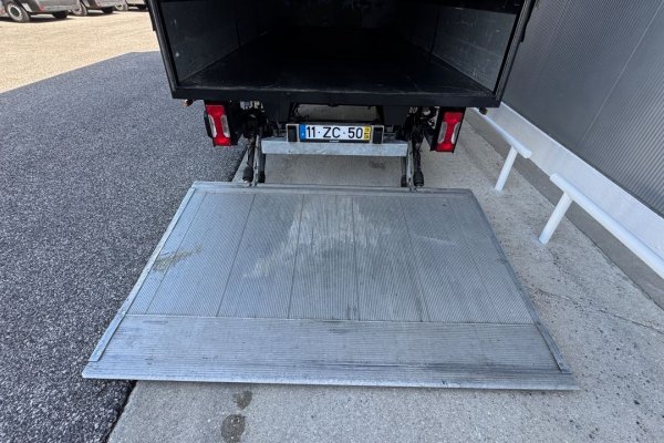 Iveco Daily 2.3 35C16 C/ Plat. Elevatória 