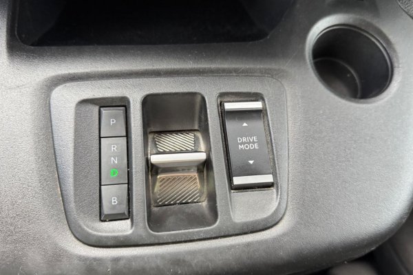 Peugeot e-Partner 50 KWh Premium 
