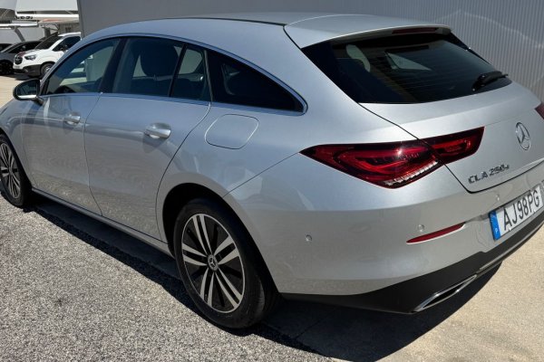Mercedes-Benz CLA 250 