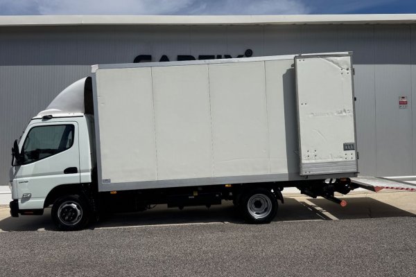 Mitsubishi Canter 3C13 C/ Plat. Elevatória 