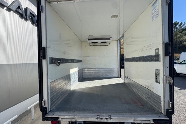 Iveco Daily 35C13 C/ Plat. Elev.  C/ frio 