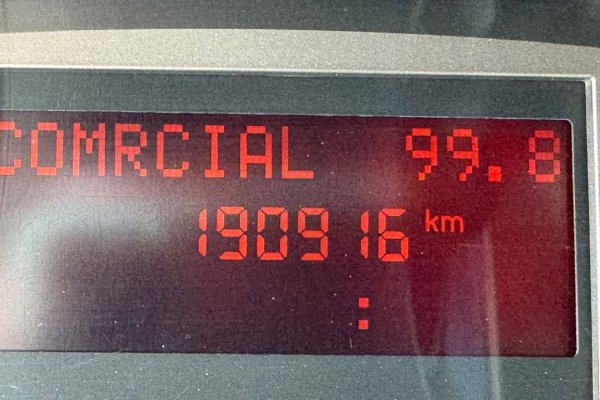 Iveco Daily 35C13 C/ Plat. Elev.  C/ frio 