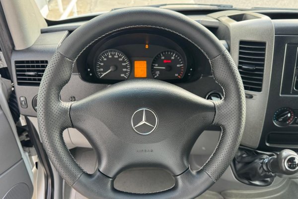 Mercedes-Benz Sprinter 313 CDI / 37 TA 
